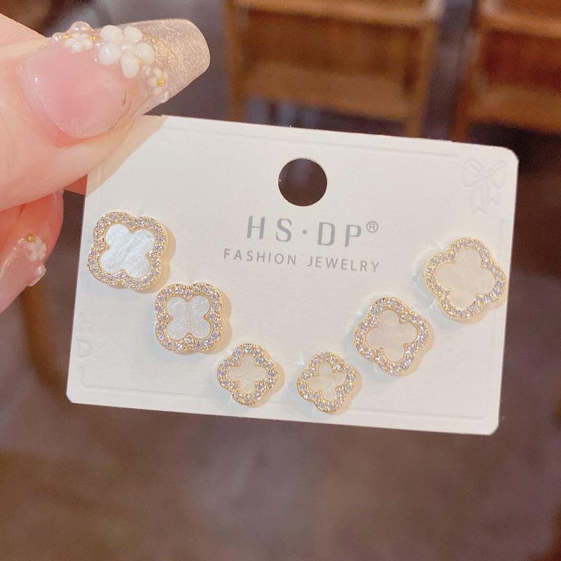 Damen-Ohrring-Set mit vierblättrigem Kleeblatt und Zirkonia – S925 Silber, stilvoll und schlicht