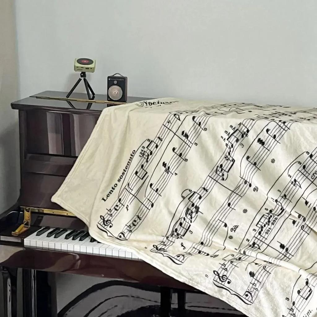 Piano Music Sheet Blanket Flannel Music Notes Throw Blankets for Teacher Adult Kids Music Lovers Gifts Decor for Home Bed Couch