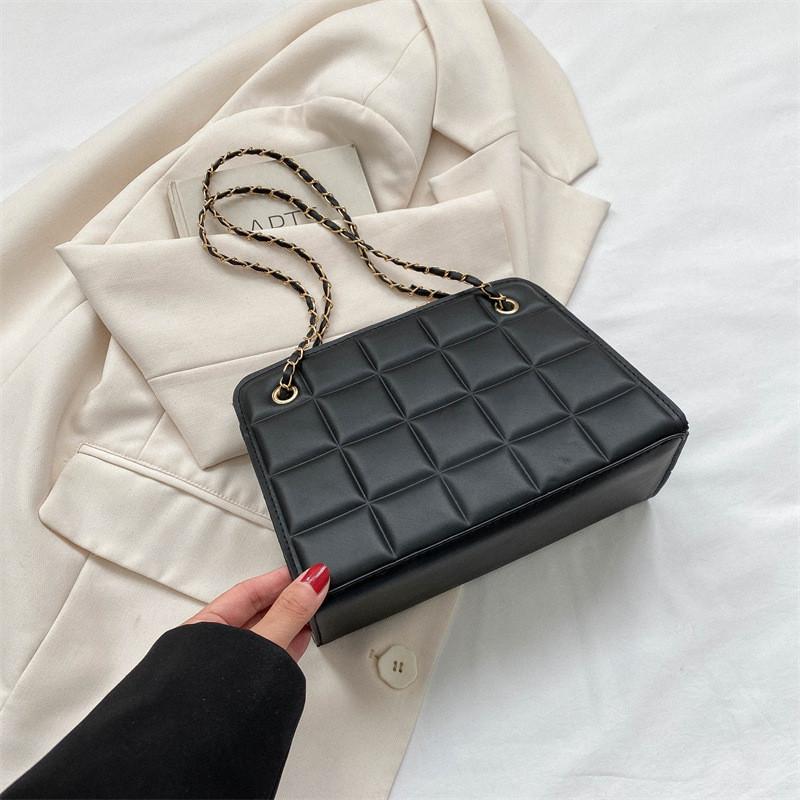 Fashionable 2023 Shoulder Bag For Women Simple Chic Small Square Crossbody Bag