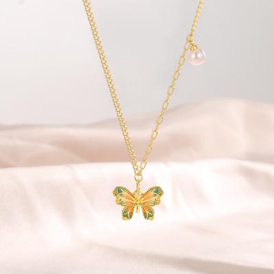 Butterfly Necklace for Women's New Palace Style Niche Design Temperament Light Luxury Pearl Collarbone Chain