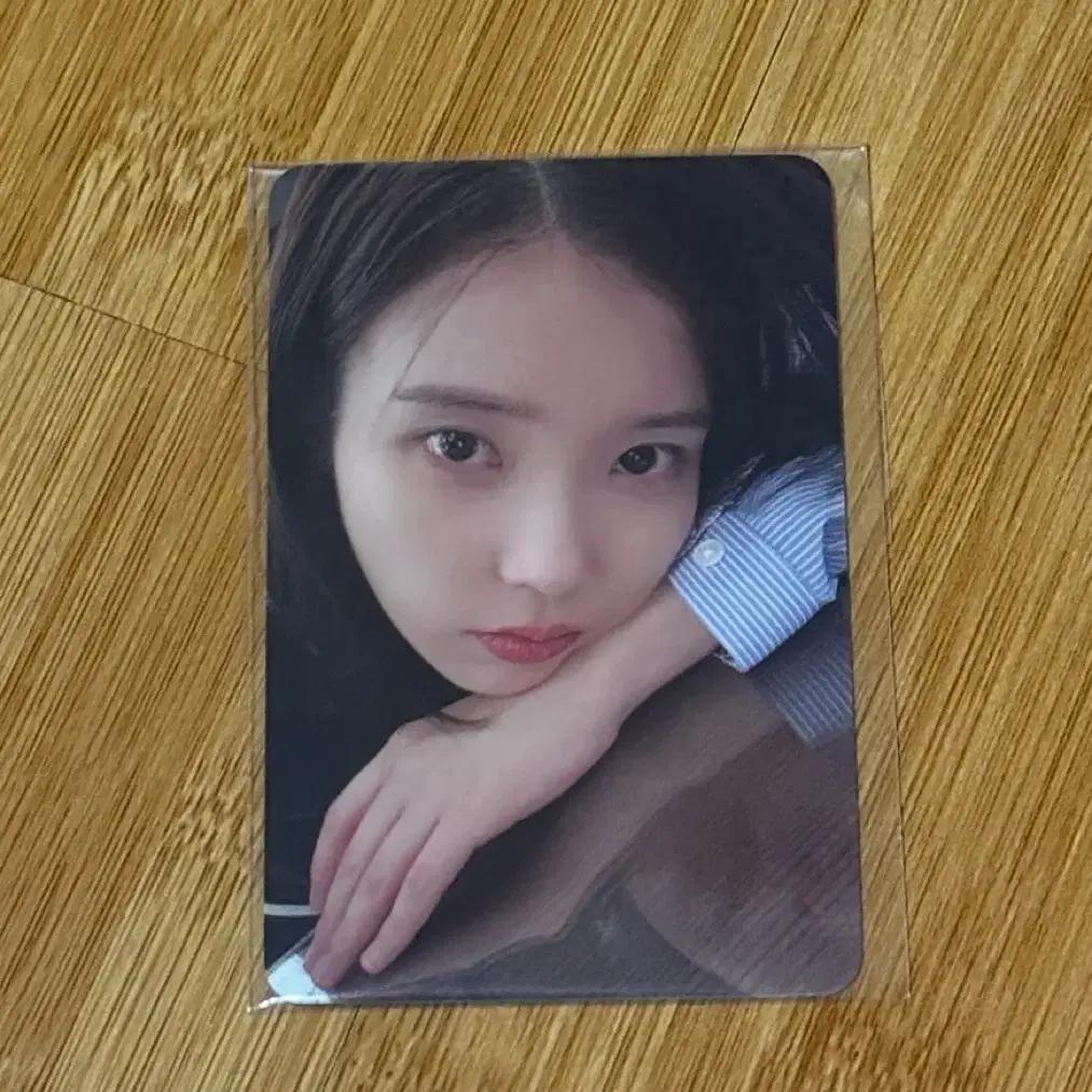 21st Century Grand Military Wife Pop-Up IU 80,000 Won Photocard