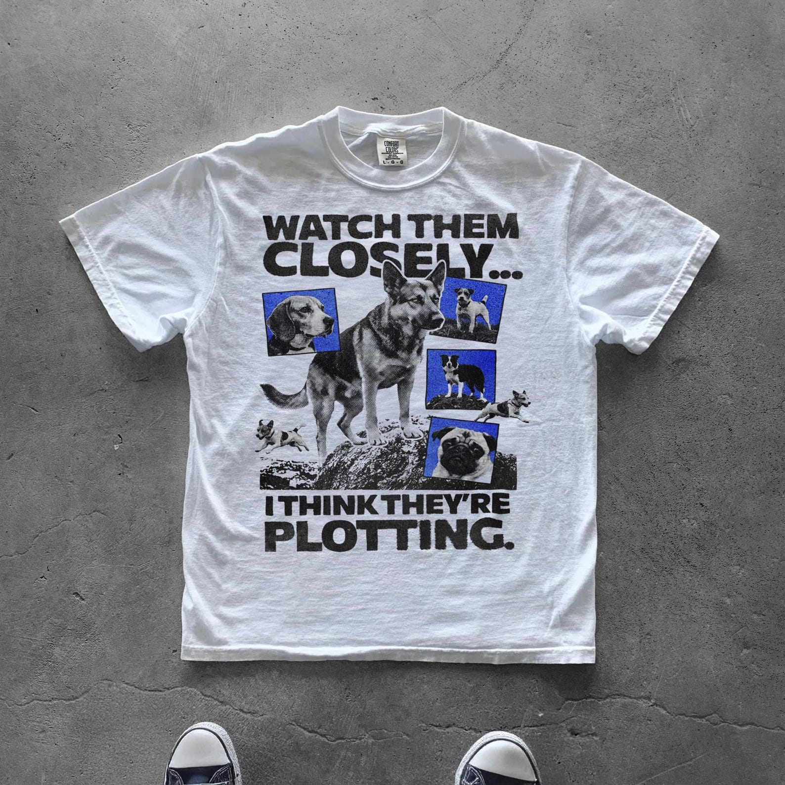 Watch Them Closely I Think They re Plotting T-shirt | German Shepherd Dog Design 2XL