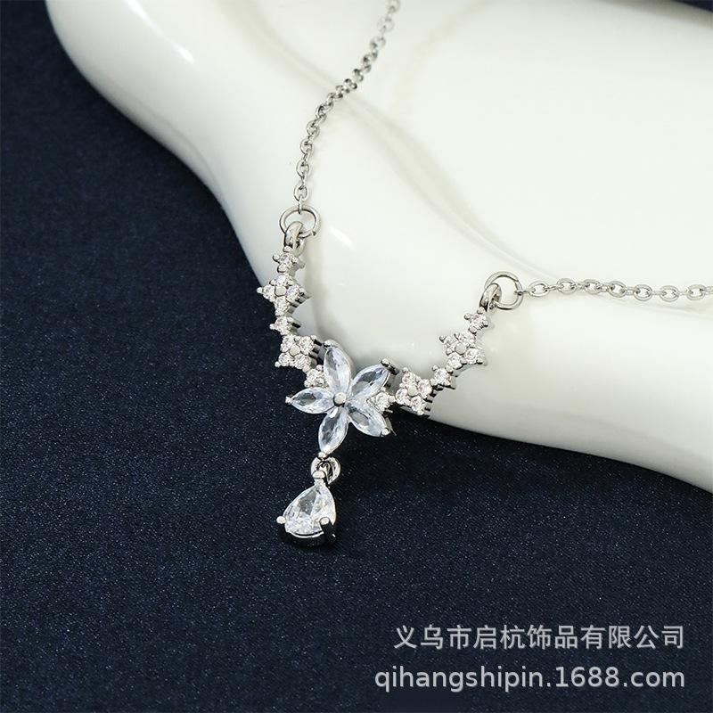 Design Tassel Flower Necklace Women'S Light Luxury Simple Versatile Natural Zircon Water Drop Pendant Clavicle Chain