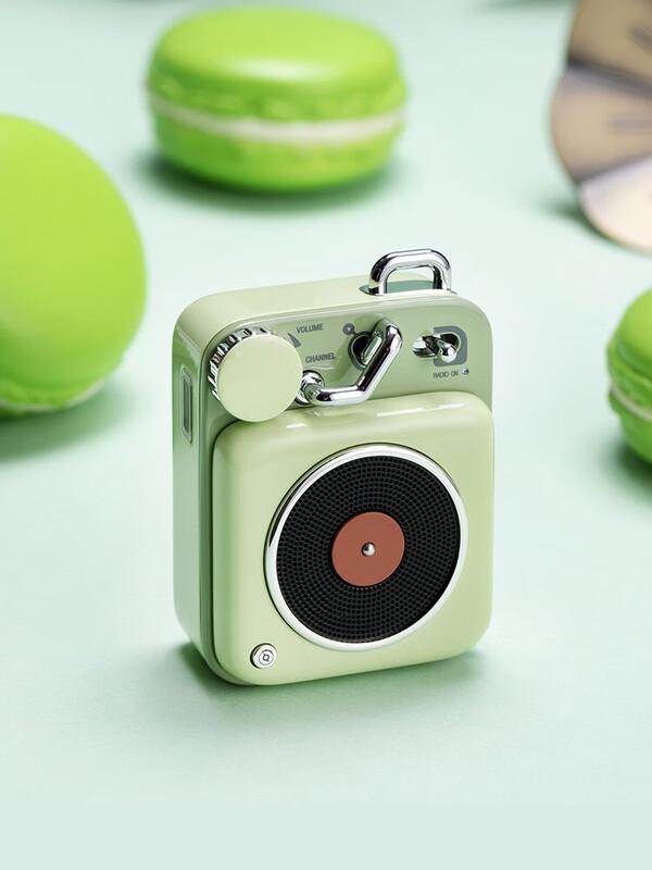 

Muzen Atomic Player Retro Bluetooth Speaker Gift Set