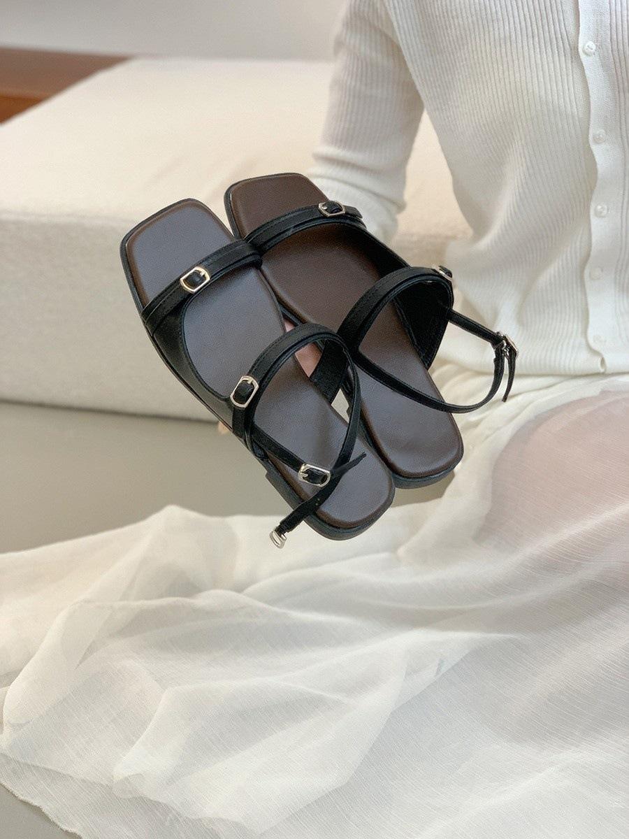 

Flat-bottomed comfortable sandals women s summer wear new French beautiful fairy style with skirt travel seaside Roman shoes 35