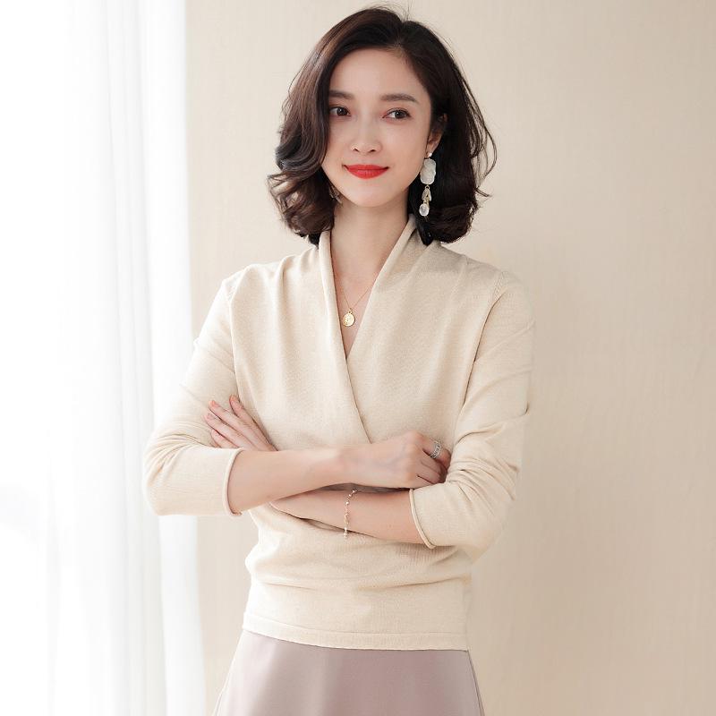 2025 Women's V-neck Long-Sleeved Stylish Sweater Top for Autumn/Winter