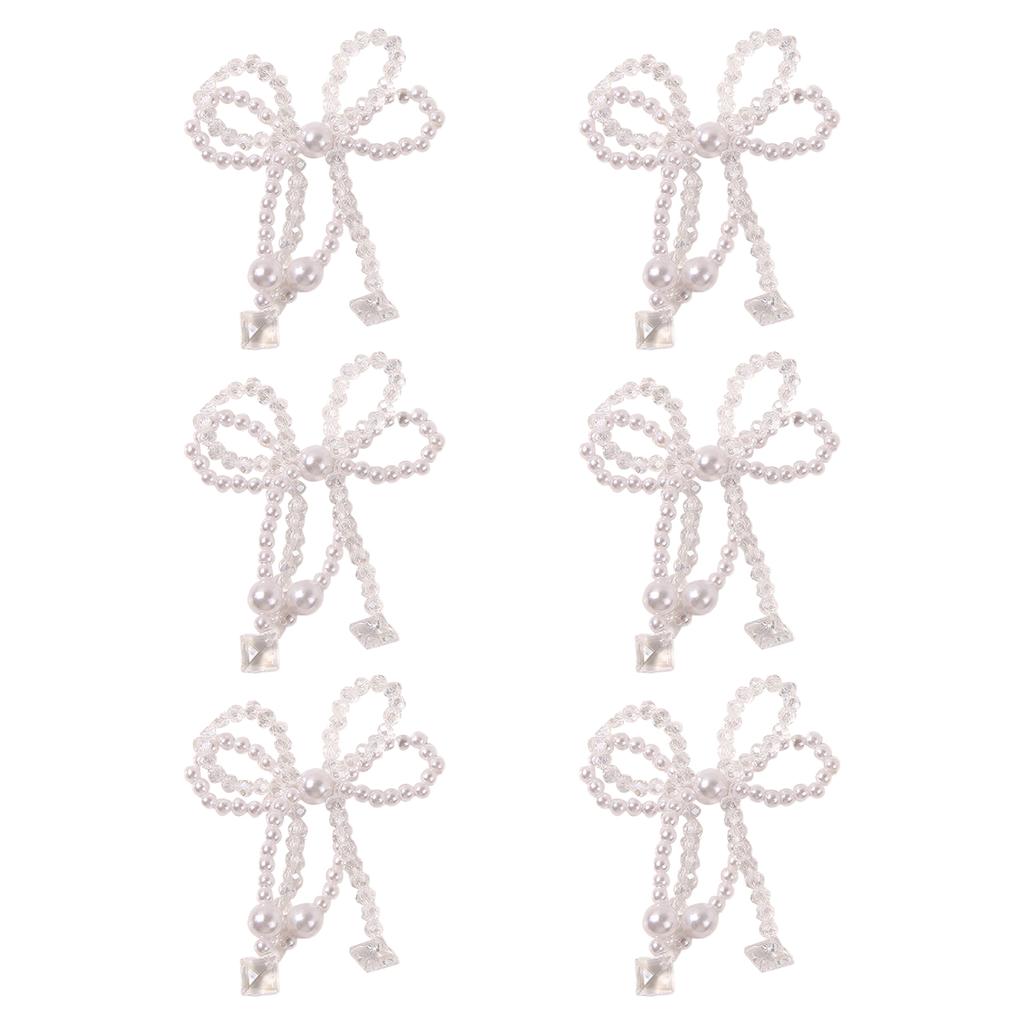 Ručně vyráběný korálkový přívěsek s mašlí, šperková součást, šperková ozdoba, přívěsek na náramek, elegantní mašle, komponent pro šperky