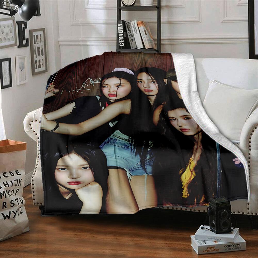 Y2K Aesthetic Newjeans Flannel Blanket Super Soft Warm Cozy Blanket for Sofa Bed Office Travel All‑Season Home Decor Gift