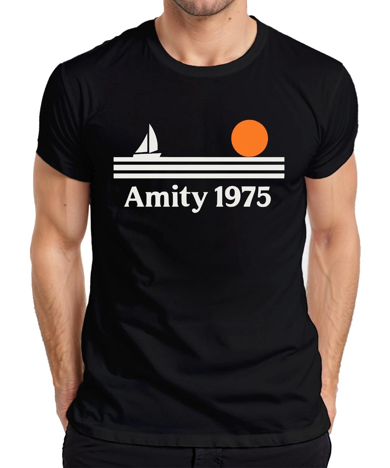 Amity 1975 Segelboot Sonnenuntergang Retro Maritim Strand Insel Herren T-Shirt XXXXL