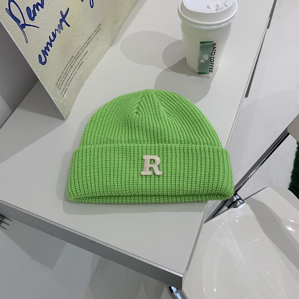 Shout/Grandma Chen versatile letter knitted wool hat children autumn and winter warm fashion headhat