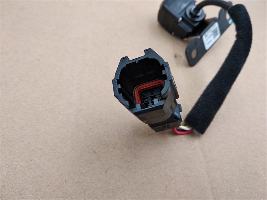 This Item fit for Santa Fe 2013-2016, please check the parts compatibility section of this listing.