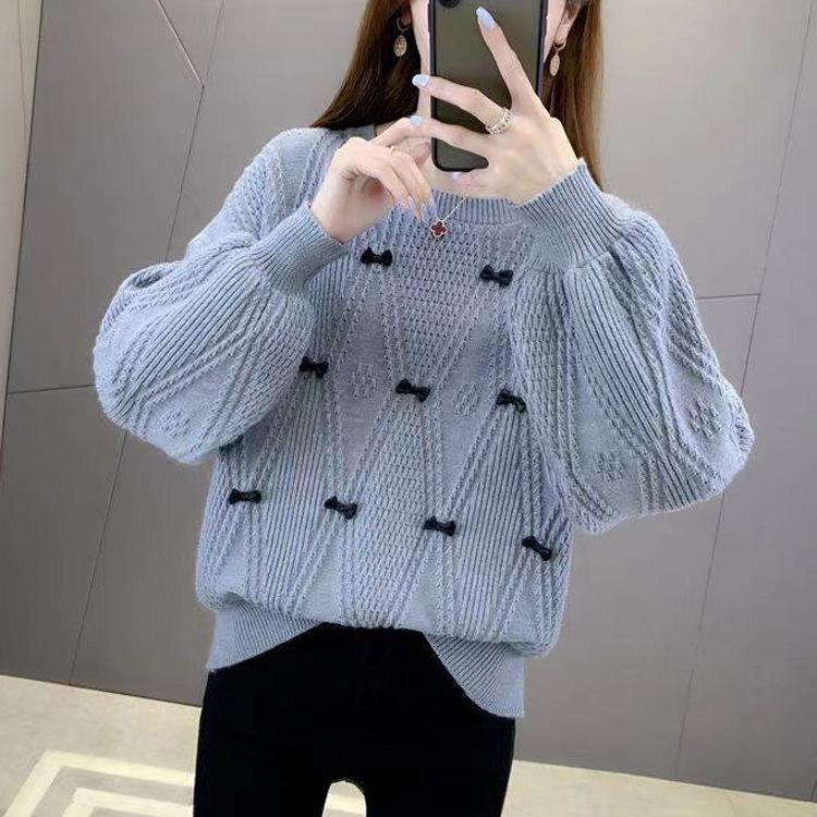 Women's Round Neck Pullover Base Sweater for Autumn and Winter Loose and Lazy Style Butterfly Knot Knit Sweater