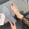 Sandales d'extérieur transparentes pour femmes, pantoufles plates d'été à la mode, pantoufles pour femmes, chaussures sophistiquées, généreuses et élégantes pour femmes