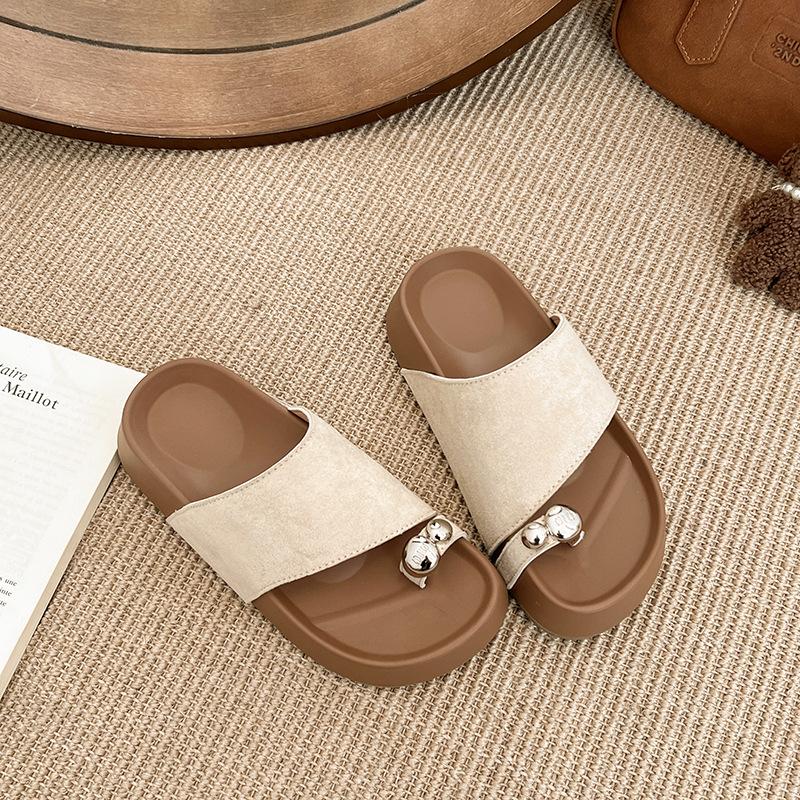 Niche Metal Toe Slippers Women's Summer Wear 2025 New French Flat Sandals Beach Sandals Women