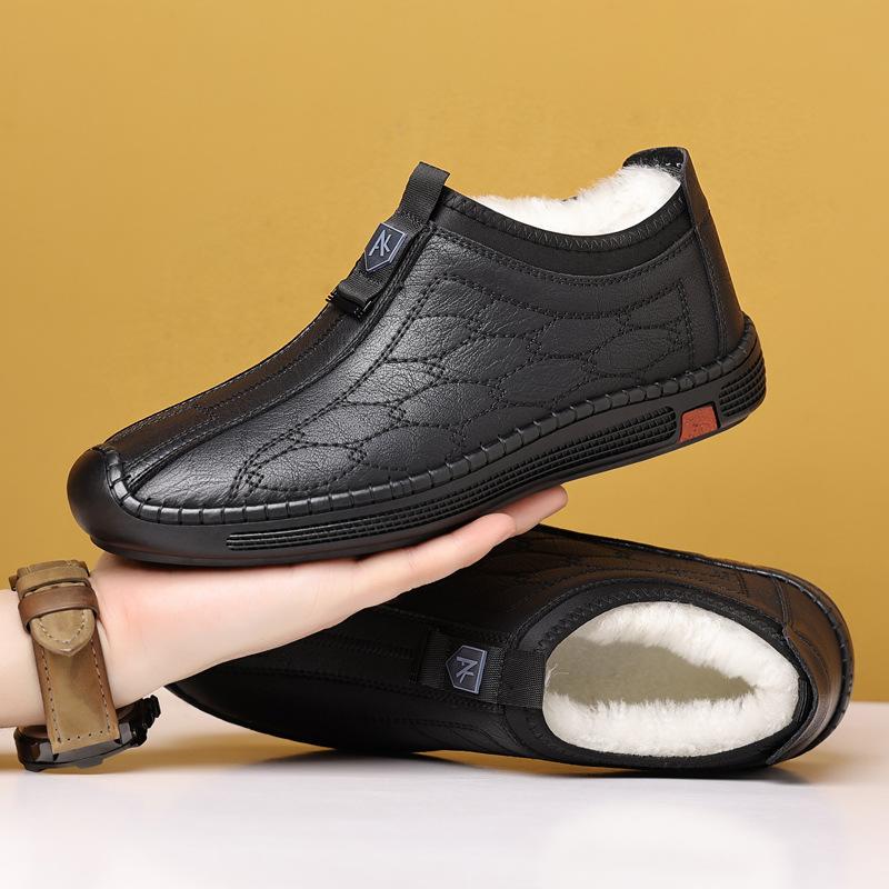 

Winter Warm Cotton Shoes for Men Solid Color Fashion Casual Designer Shoes Male Light Thickened Fleece Men s Leather Shoe Man 38