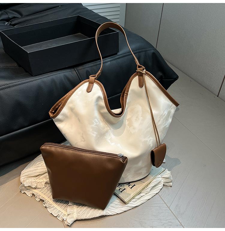 Retro Underarm Big Bag Women's 2025 New Fashionable Large-capacity Shoulder Tote Bag High-end Commuter Mother and Child Bag