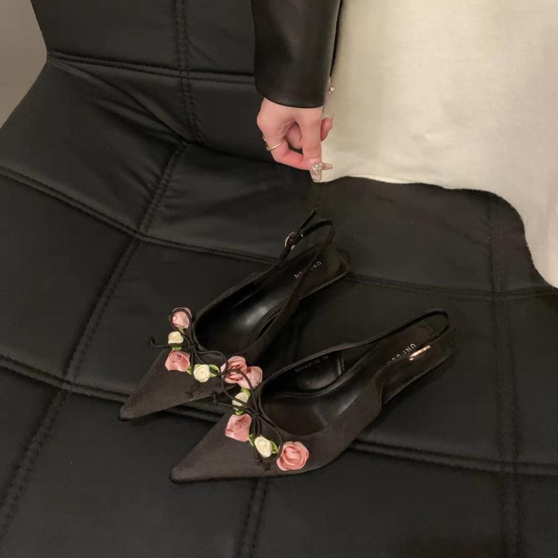 Fashion Summer Women High Heels Sexy Low Heels Female Sandals Fashion Flowers Party Shoes One Word Belt Women Shoes New Tacones De Mujer