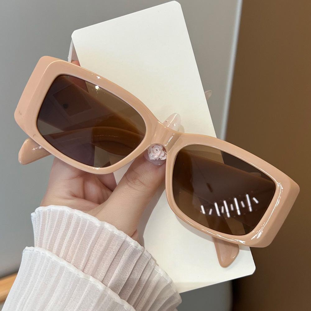 Fashion Retro Punk Rectangle Sunglasses UV400 Sun Shades Men Women Trendy Vintage Square SunGlasses Female Eyewear Oculos De Sol
