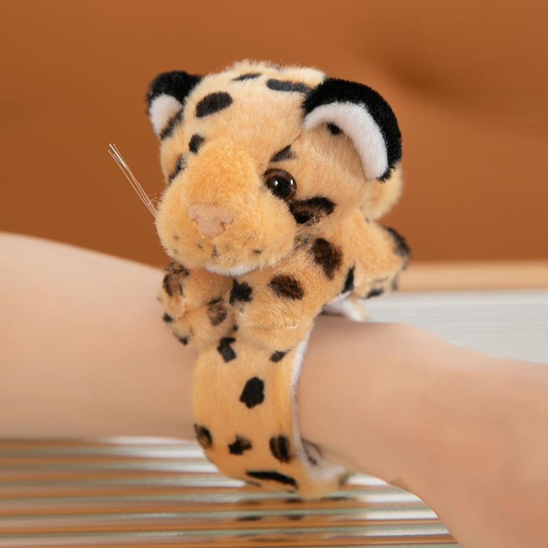 Simuliertes Tier stehend Schulter magnetische Plüschpuppe Tiger Panda Paddelkreis Wasserring Zoo Souvenir Geschenk weiblich