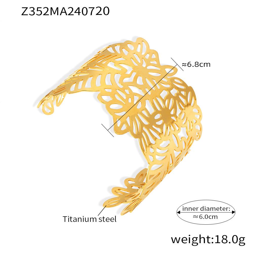 18k Gold Plated Geometric Leaf  Flower Titanium Bracelet