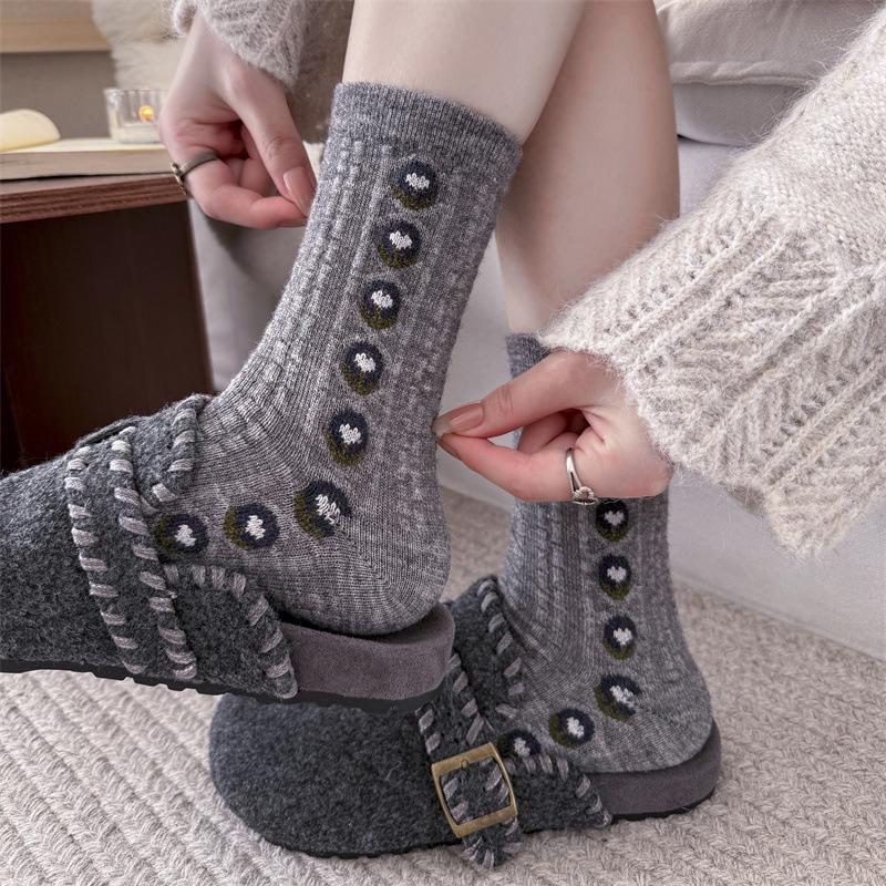 Autumn and Winter Wool Socks, Cute Cartoon Red Hat Dog Mid-calf Socks, Thickened and Warm, School-style Pile Socks