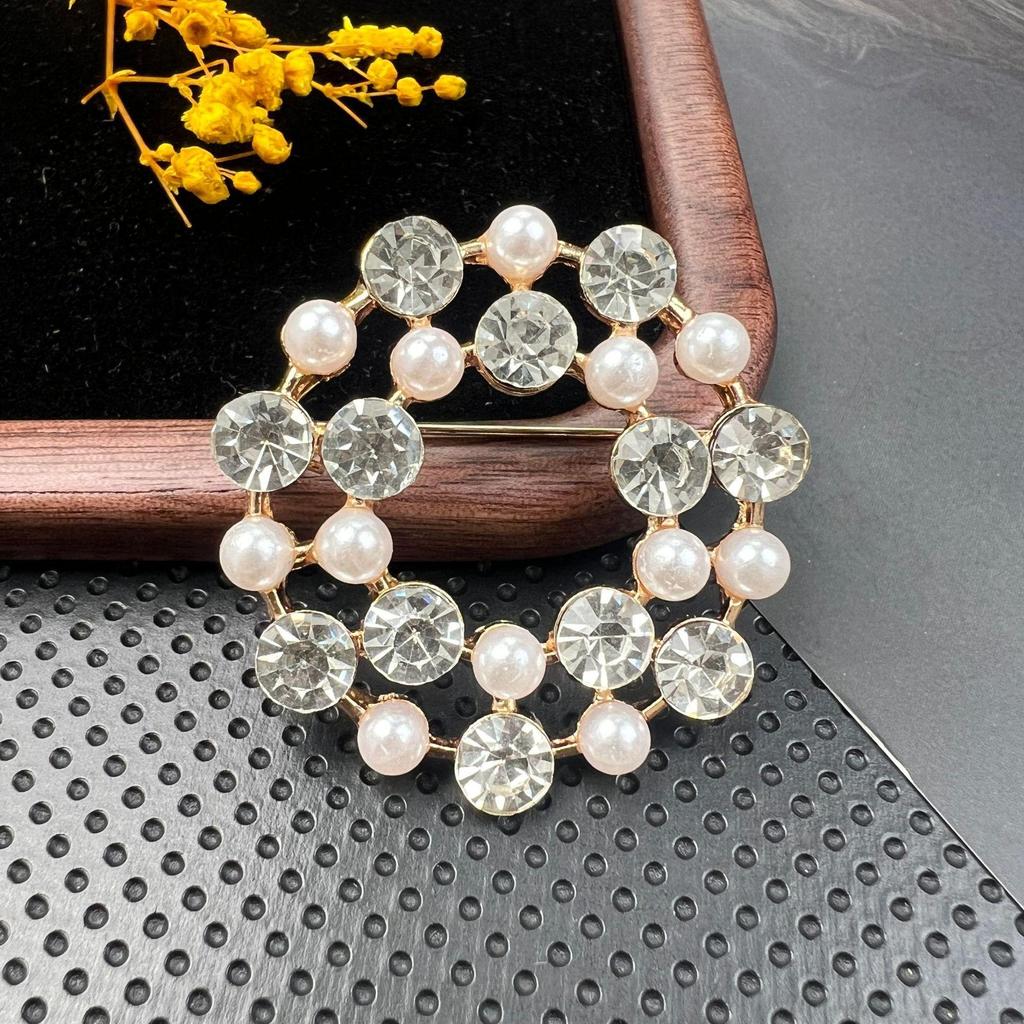 Broșă Retro Cristal Diamant cu Ac Anti-Expunere și Cataramă din Aliaj pentru Accesorii Vestimentare