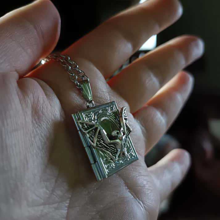 Gothic Punk Bat Book Chain Necklace For Women And Men With Alloy Material