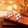 Boucles d'oreilles puces Trèfle à quatre feuilles Rose Coquillage Naturel - Design Exquis et Haut de Gamme