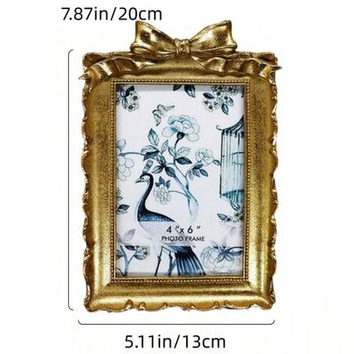 Elegant Vintage Picture Frame Resin Retro Style Victorian Photo Frame Ornate Details Exquisite Baroque Decor Frame