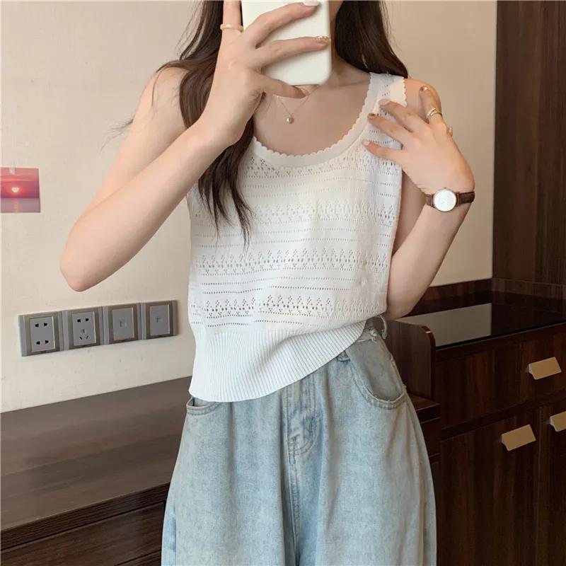Women Hollow Out Knit Sleeveless Tank Top With Scallop Trim