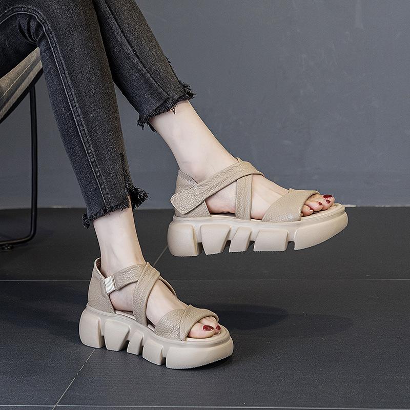 New Style Casual Fish-mouth Sandals with Sponge Velcro and Retro Beach Shoes