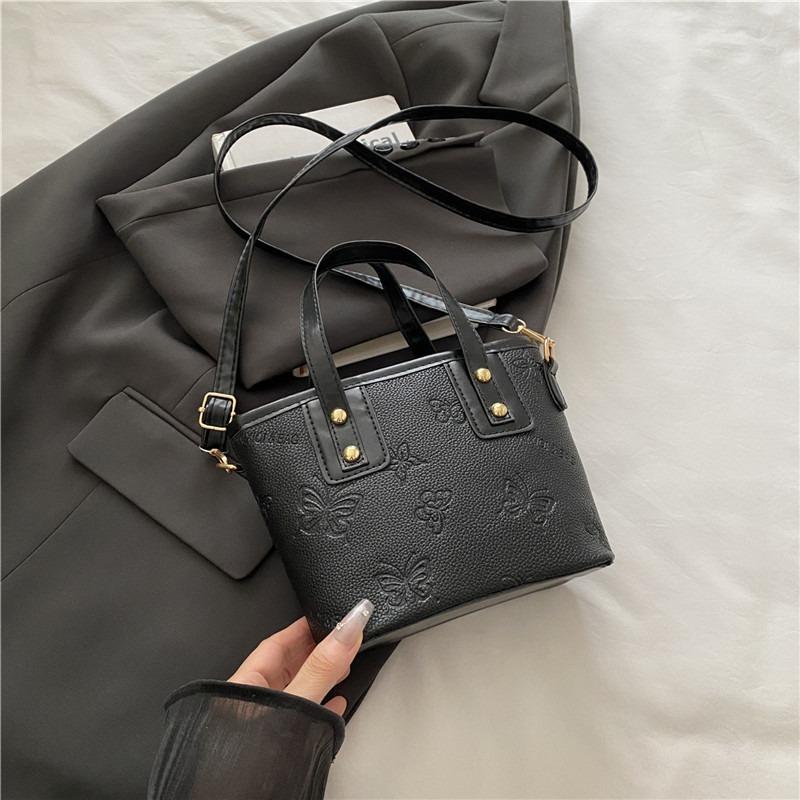 Niche Fashion Portable Small Bag Women's New High-end Texture Messenger Bag Casual Versatile Bucket Bag