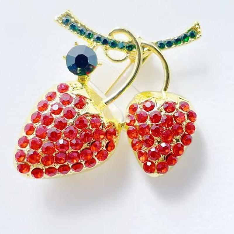 Stylish Strawberry Shaped Pin Alloy Jewelry For Daily Wear Business Event Gifts