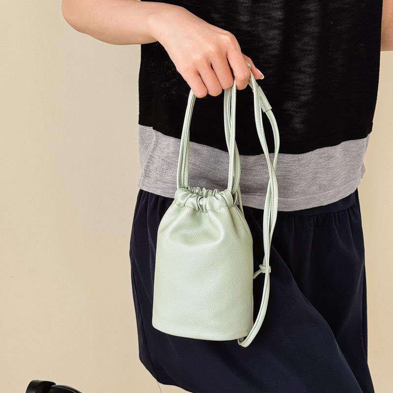 Bag Women's 2026 New Versatile Casual Versatile Drawstring One Shoulder Crossbody Korean Drawstring Mobile Phone Bucket Bag