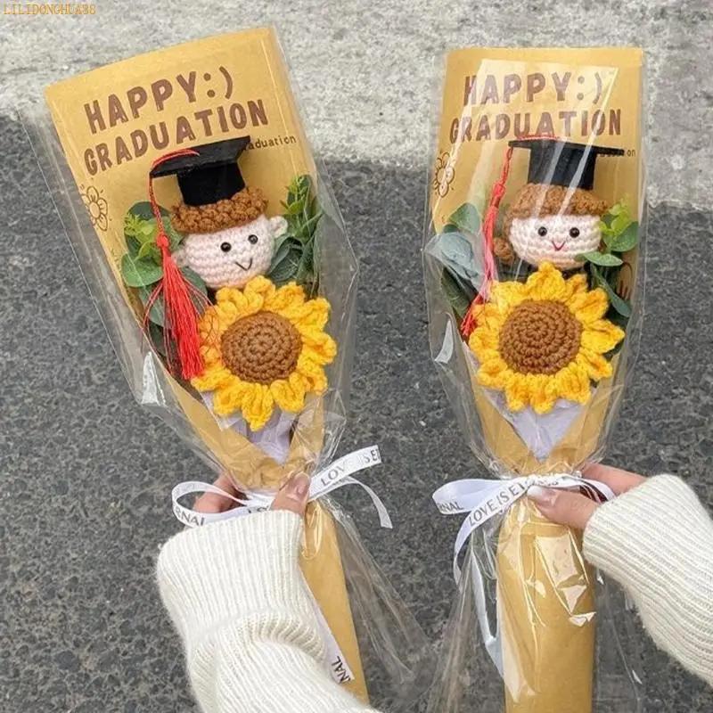 K1AE User Friendly Crochet Sunflowers Bouquets Handmade Graduation Gift Wool Flower