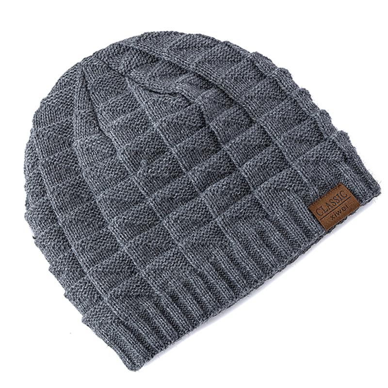 Classic Labal Winter Hats Outdoor Knitted Hats For Men And Women Beanie Cap Plush Fur Lining Warm Sports Hats