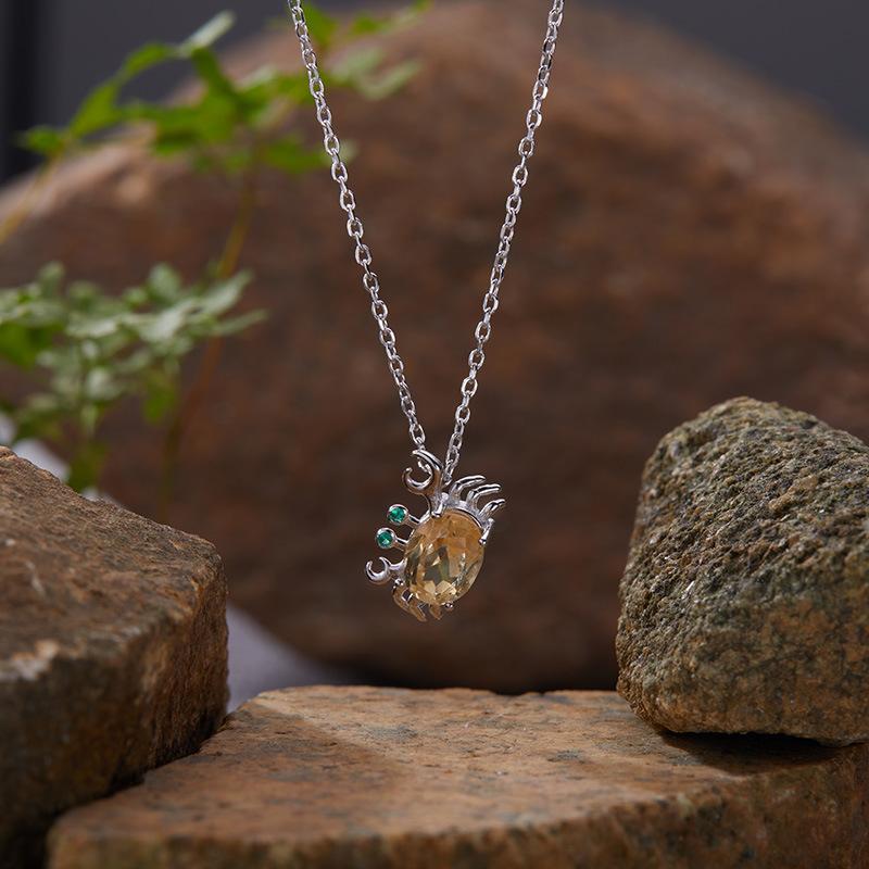 S925 Sterling Silver Japanese Small Fresh Crab Necklace Pendant Natural Colored Gemstone Collarbone Chain High Sense Does Not Fade Women