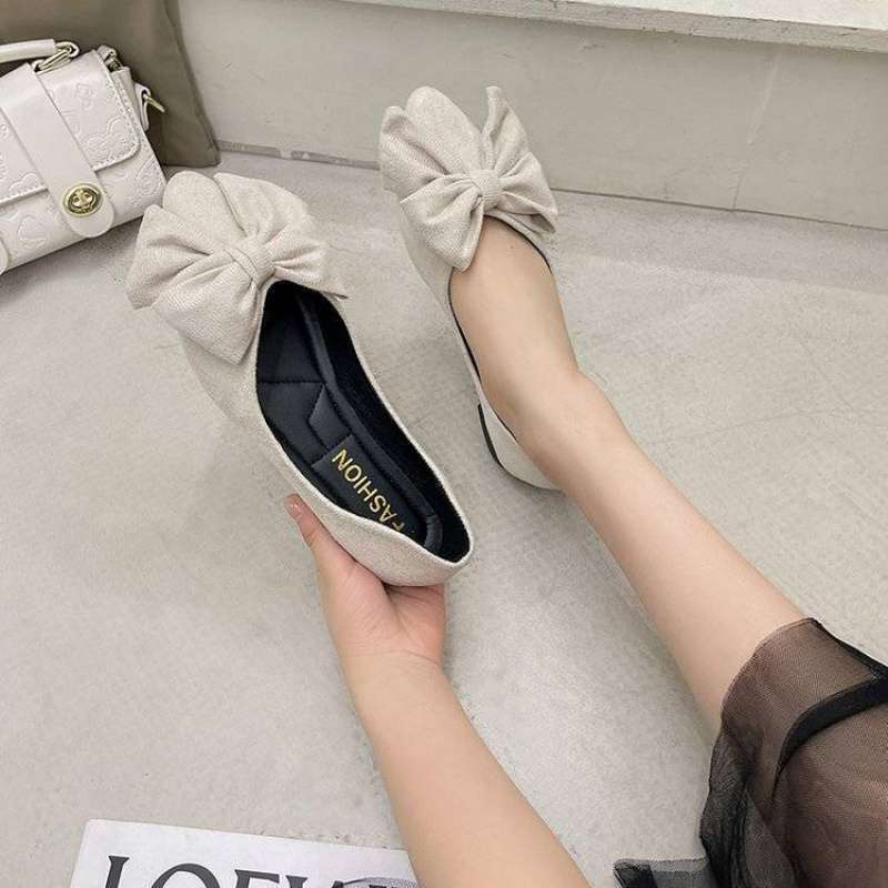 Flat-bottomed Comfortable Single Shoes Women's 2025 New Women's Pointed Shoes Rubber Sole Bow Black Versatile Work Ladyshoes