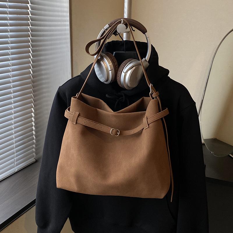 Women's High-End Large-Capacity Tote Bag - 2025 Fashion-Forward, Versatile Crossbody for Autumn/Winter