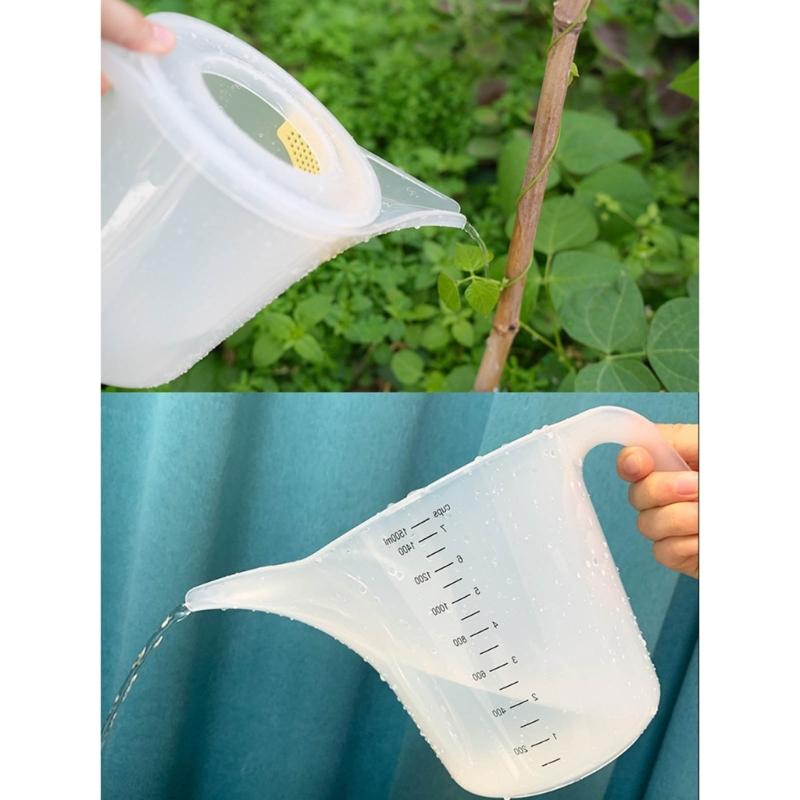 Plastic Measuring Pitcher Pour Cup with Splashs Cover Measuring Mixing Cup for Kitchen Baking Landscaping Watering