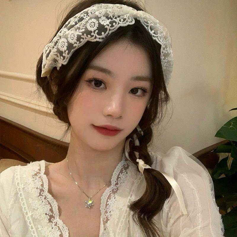 Atmosphere UP Women s Triangle Headscarf: Plaid Cotton-Linen with Lace Trim, Versatile Summer Silk Hair Band