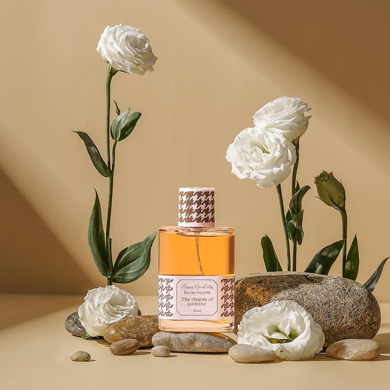 Wind Hibiscus New Women's Perfume Lasting Light Fragrance Fresh Jasmine Rhyme Rose Fragrance Perfume