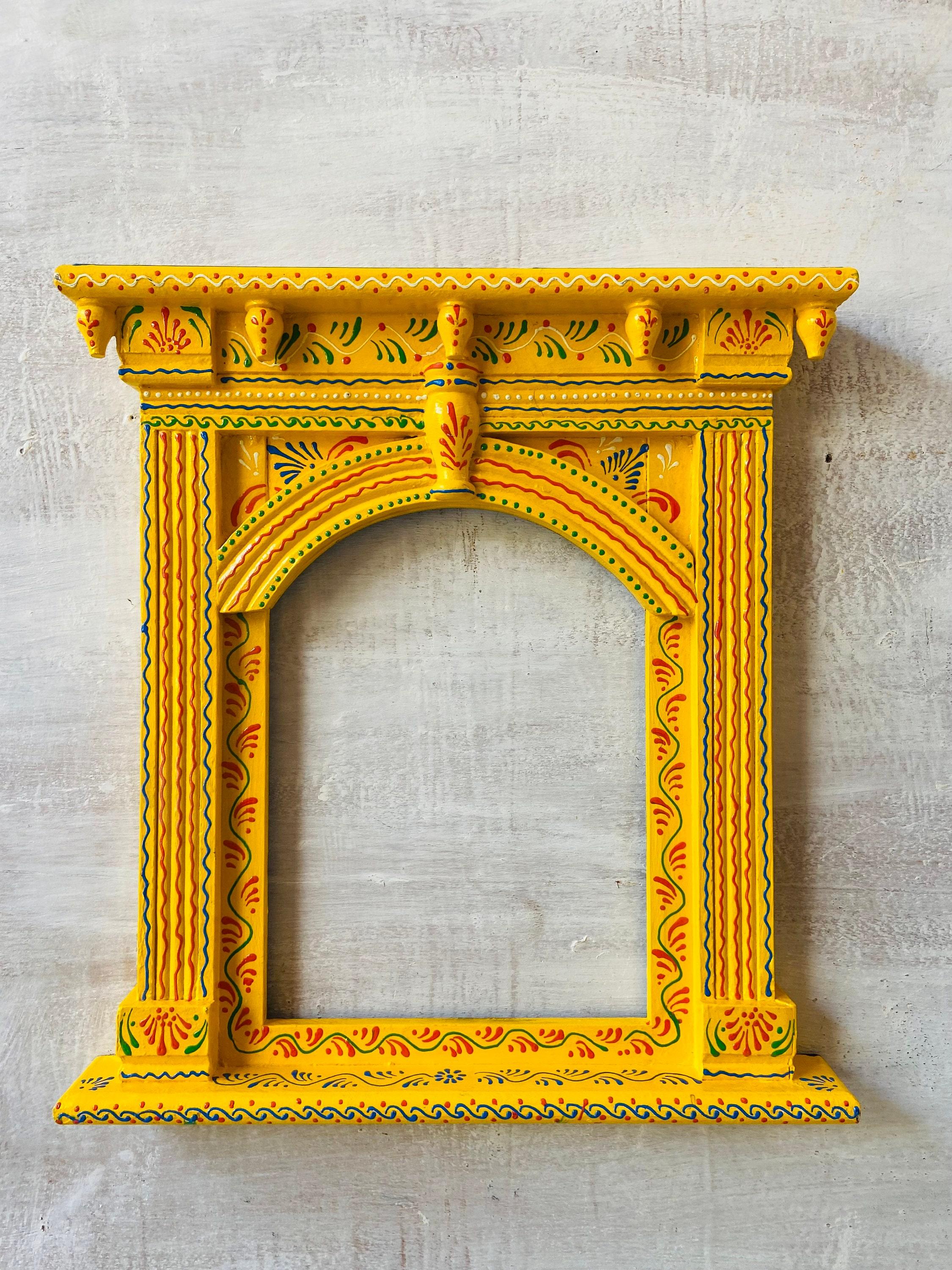 Hand-Painted Wooden Jharokha Frame: Traditional Indian Wall Decor разноцветный