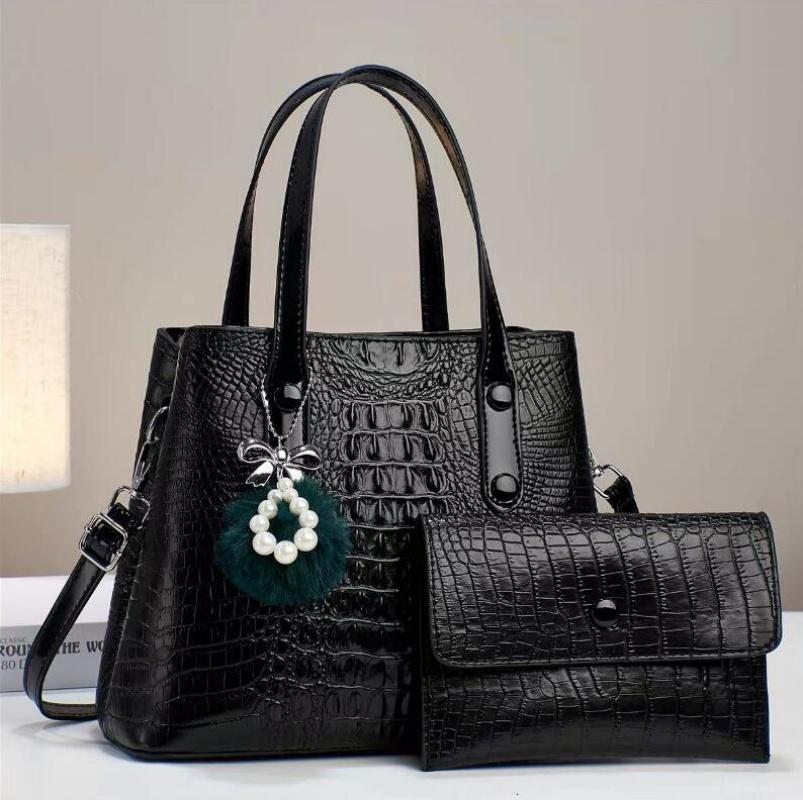 

New Fashi Women s Shoulder Crossbody bag Versatile Soft Leather Luxury Hands bag High Quality Big handbag sac a main 28x13x23cm чёрный