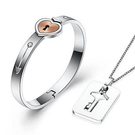 Fly to the Clouds Titanium Steel Couple's Concentric Lock Bracelet & Necklace Set