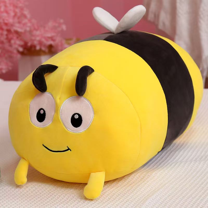Seria Biedronka Pluszowa Zabawka Figurka 40/50cm Kreskówka Anime Urocza Poduszka Dekoracja Domu Prezent na Urodziny Dziecka