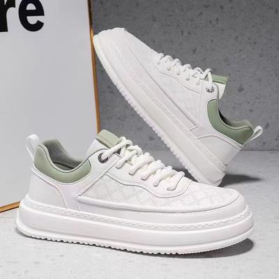 Men's Shoes for Spring and Summer Breathable Lightweight Soft Sole White Shoes for Men's Casual Shoes for Versatile Thick Sole Shoes