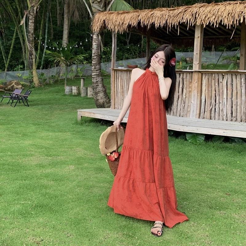 New Chinese Retro Red Neck Dress 2026 Summer Temperament Simple Long Dress Travel Photo Good-looking Skirt