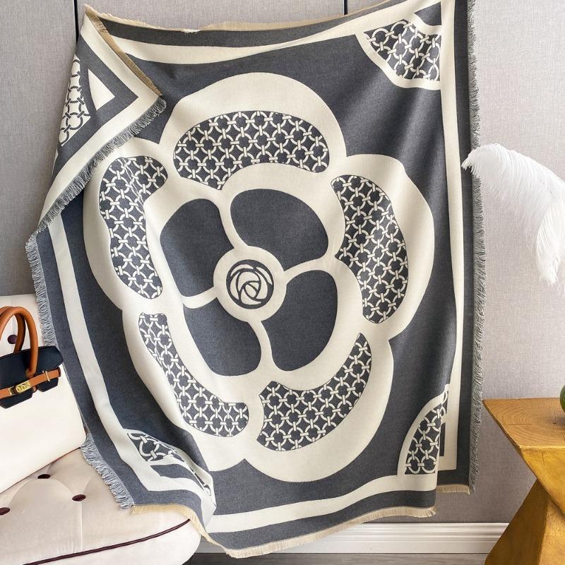 New imitation cashmere scarf women's winter thickened warm square scarf fashionable versatile elegant cape