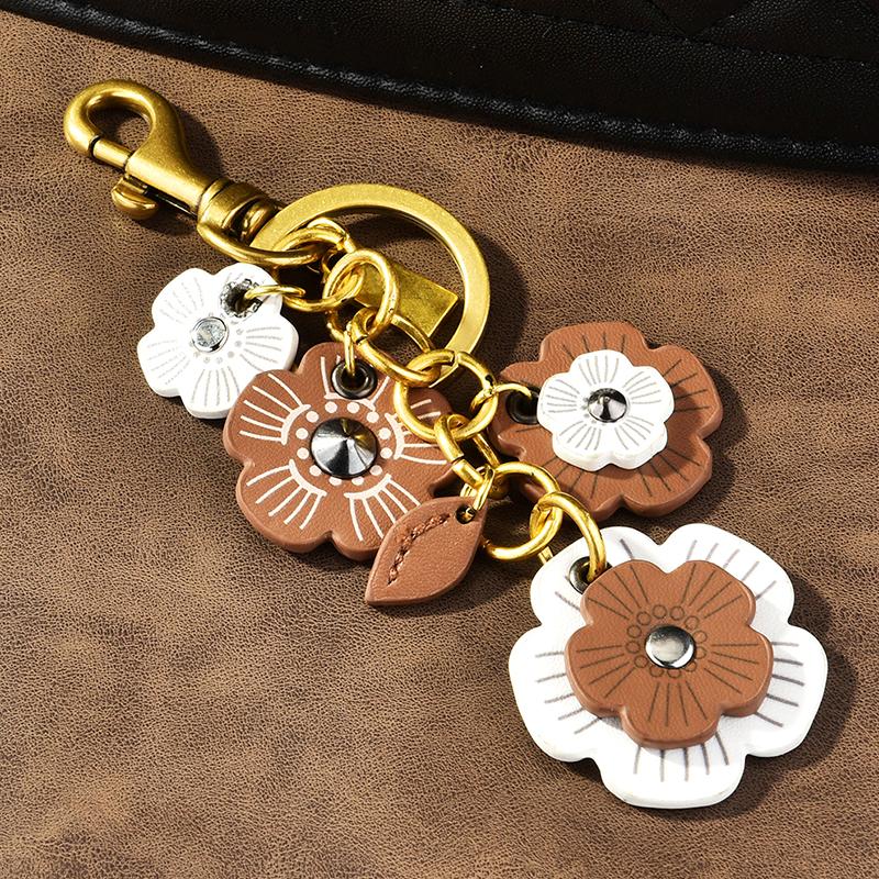 1Pc Bag Hanging Ornaments Retro Keychain Elegant Camellia Lightweight Backpack Pendant Decoration PU Multipurpose Flower